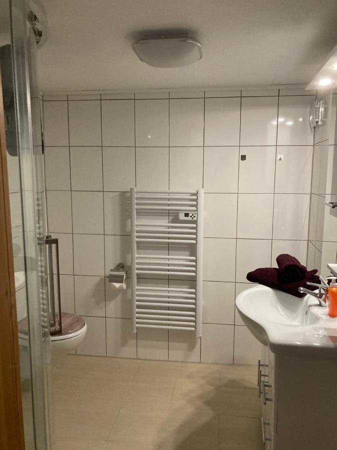 Heisa Apartment Bitzen Bagian luar foto