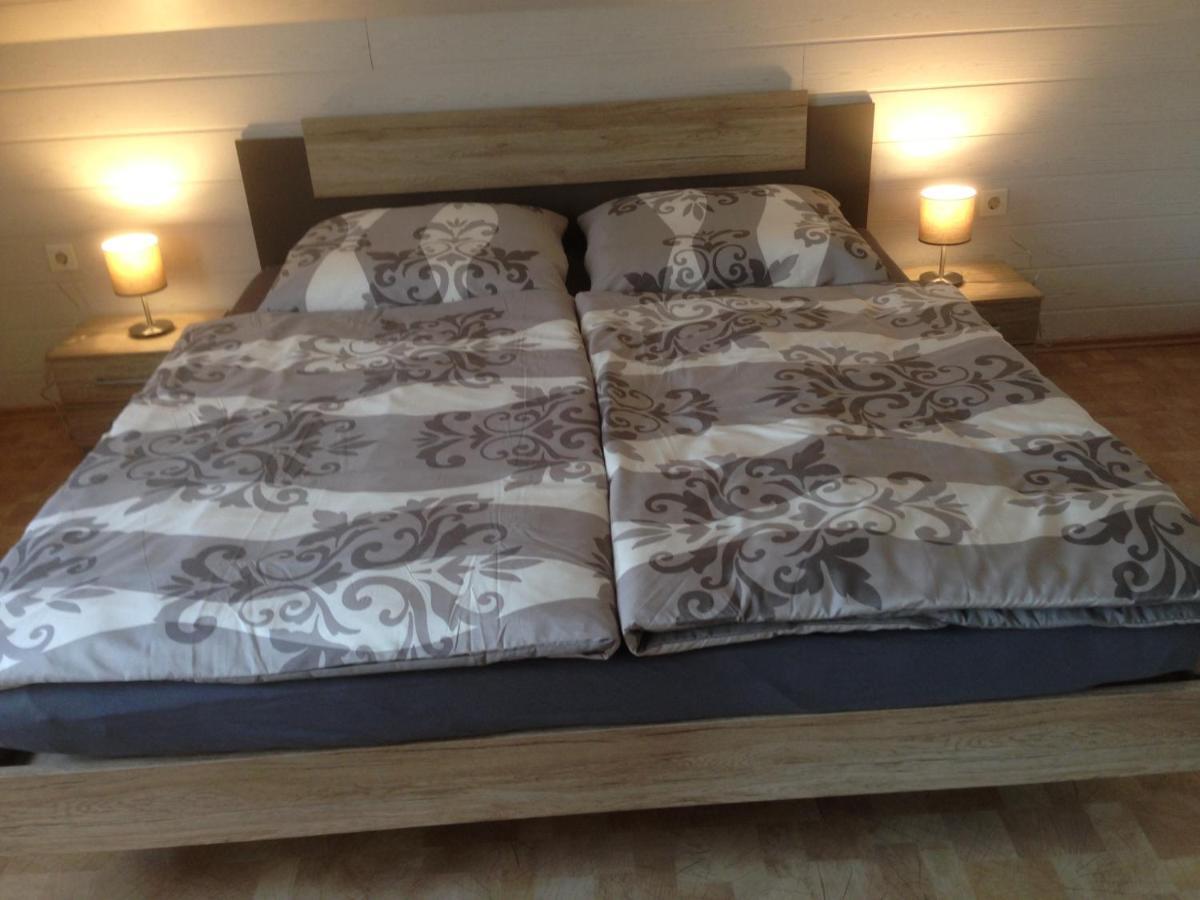 Heisa Apartment Bitzen Bagian luar foto