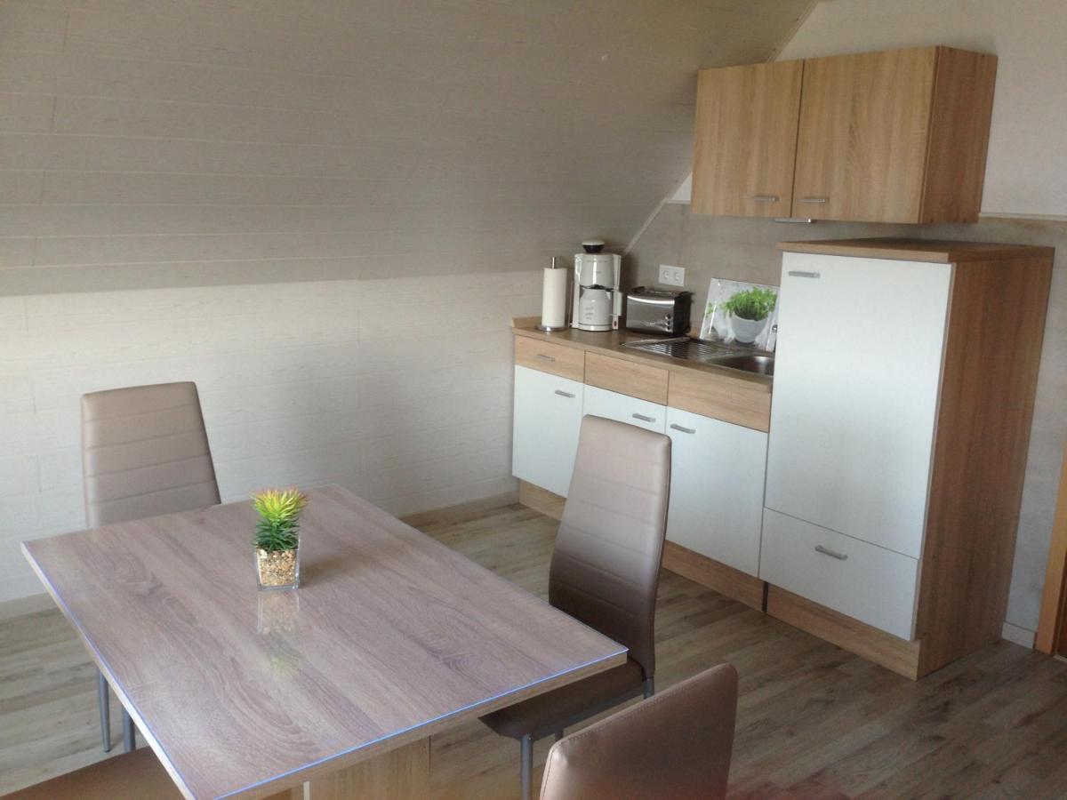 Heisa Apartment Bitzen Bagian luar foto